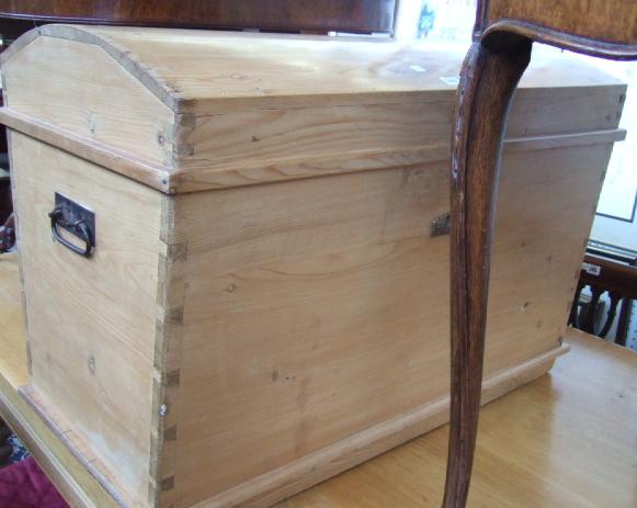 Appraisal: A Victorian pine domed top trunk of tapering form with