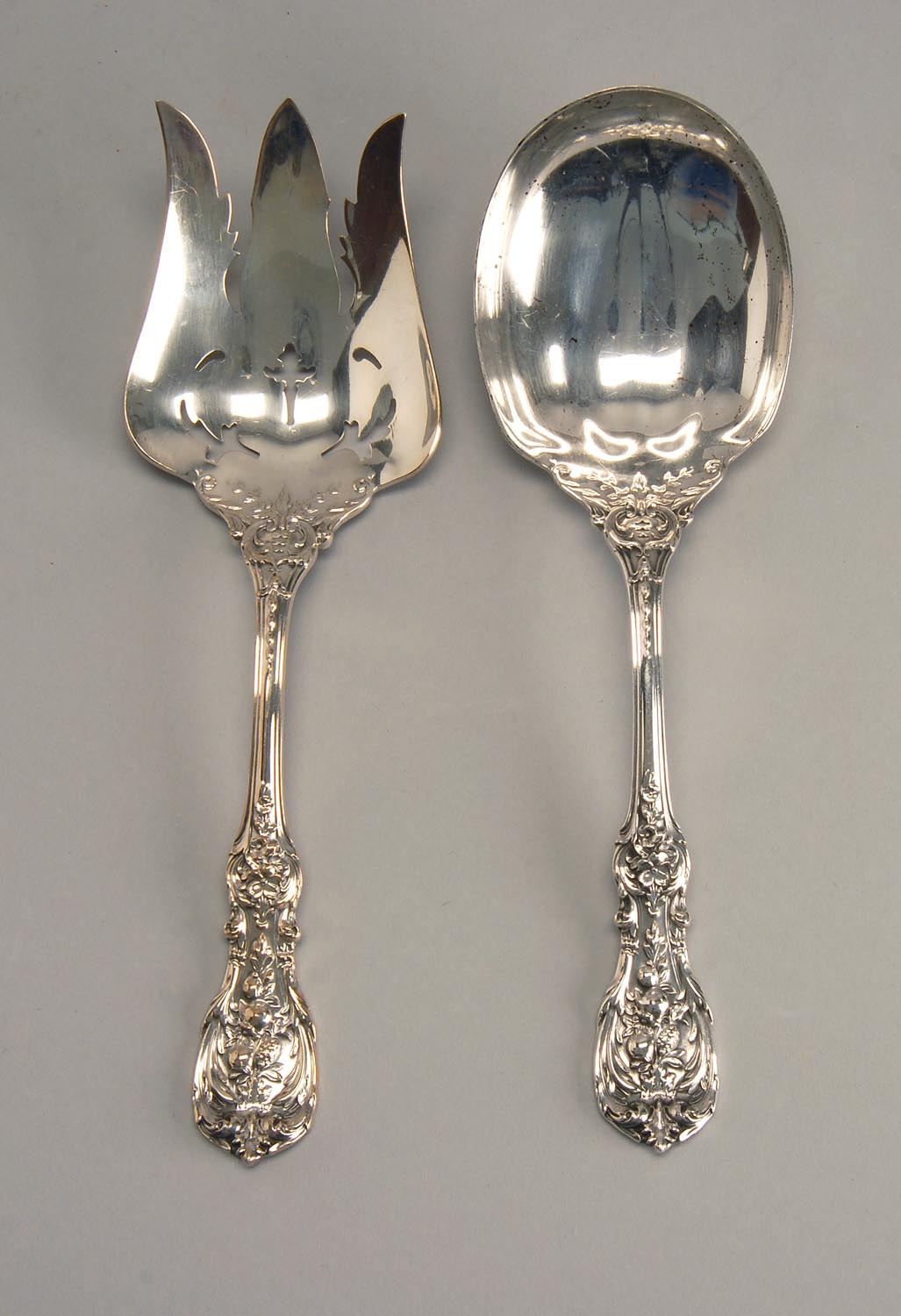 Appraisal: STERLING SILVER TWO-PIECE SALAD SET BY REED BARTON In the