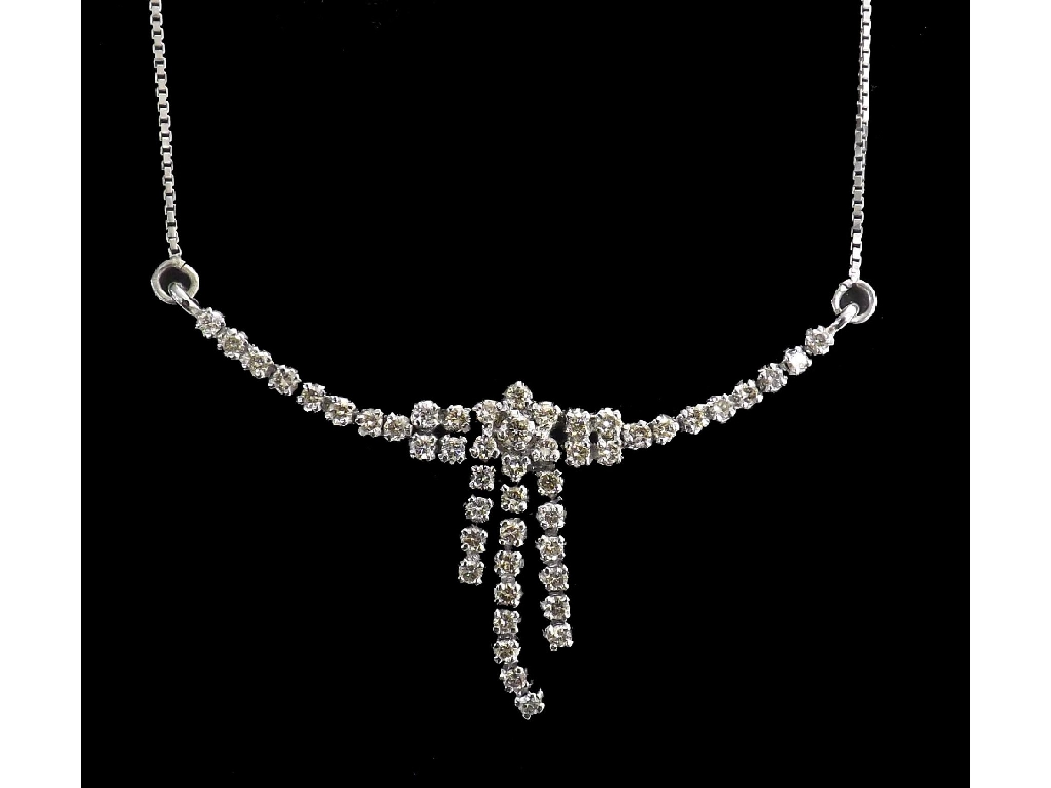 Appraisal: -j Attractive k white gold diamond set necklet with integral