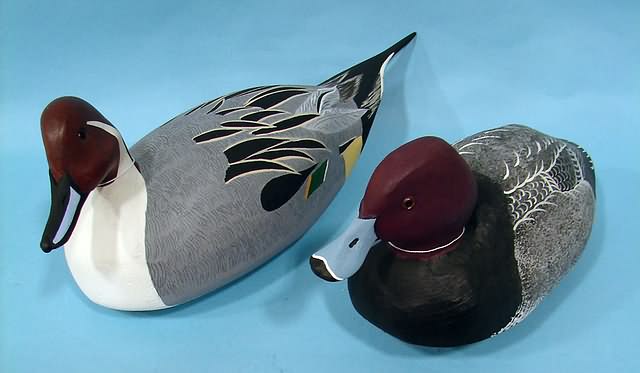 Appraisal: Gunning-style decoys - Red Head by Tim Lawson Manchester IA