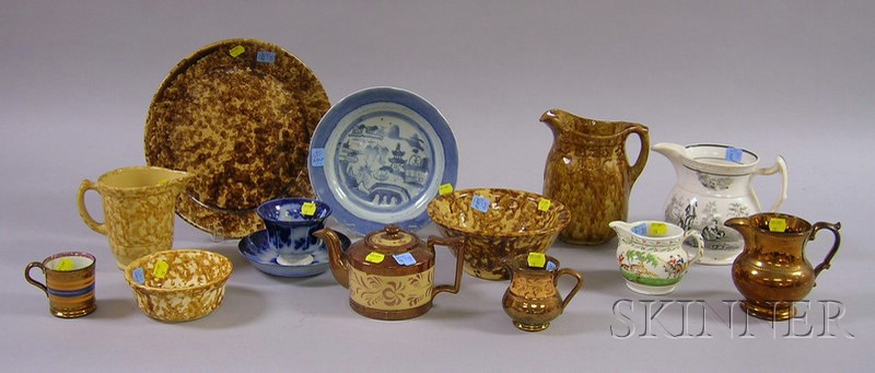 Appraisal: Fourteen Assorted Pottery and Porcelain Table Items including five brown