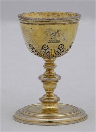 Appraisal: EARLY TH C ENGLISH SILVER-GILT SMALL CUP Marks overlaid on