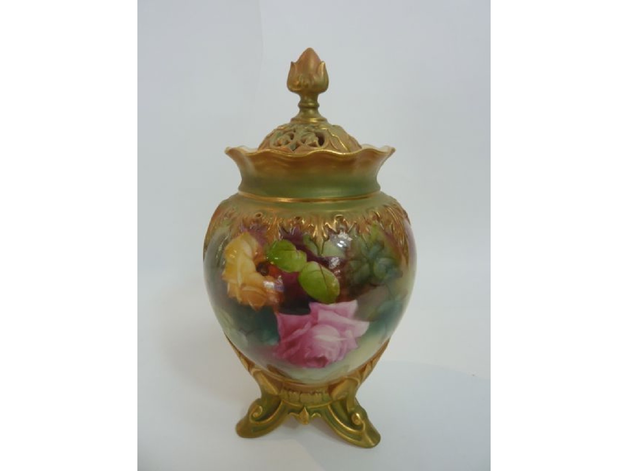 Appraisal: A Royal Worcester pot pourri vase and cover of ovoid