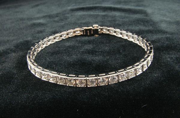 Appraisal: A Contemporary Diamond Line Bracelet the brilliant-cut stones approx weight