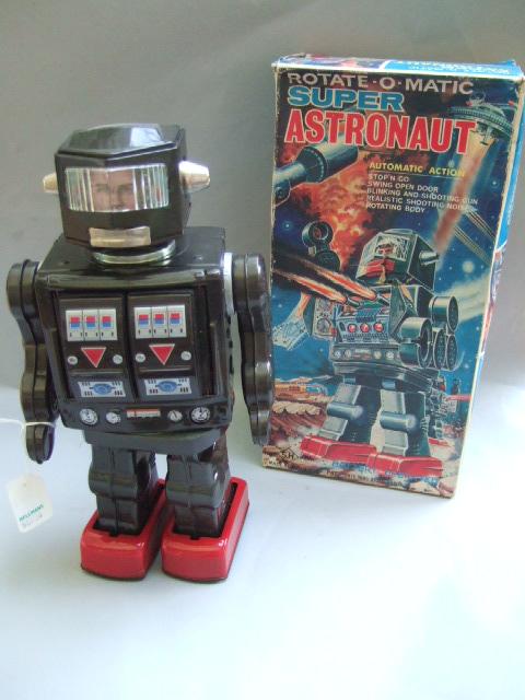 Appraisal: A Japanese tin-plate Robot Rotate-O-Matic Super Astronaut S H boxed