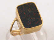 Appraisal: A carat gold bloodstone signet ring size M gms