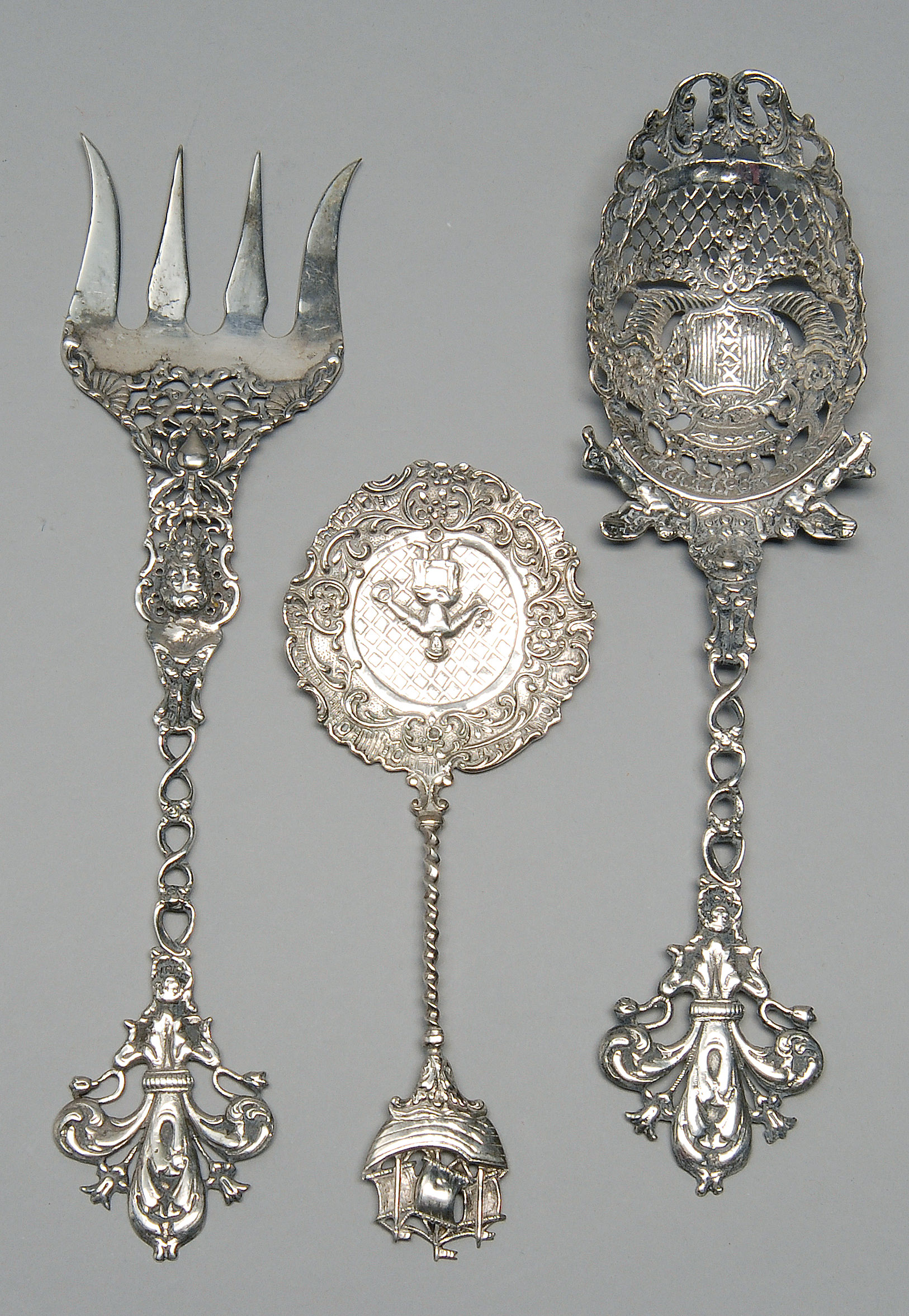 Appraisal: THREE GERMAN FINE SILVER SERVING PIECES By various makers Includes