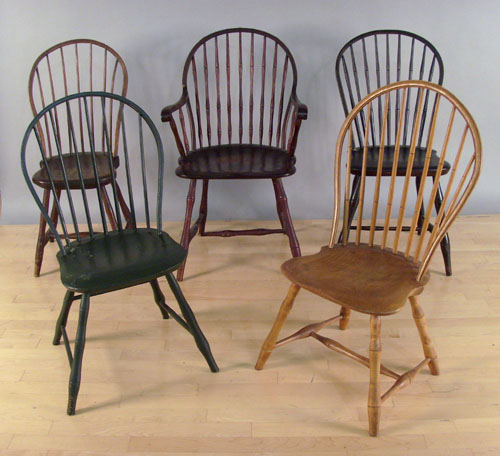 Appraisal: Five bowback windsor chairs th th c