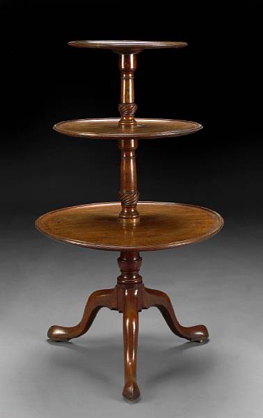 Appraisal: A George III mahogany three tier dumb waiter fourth quarter