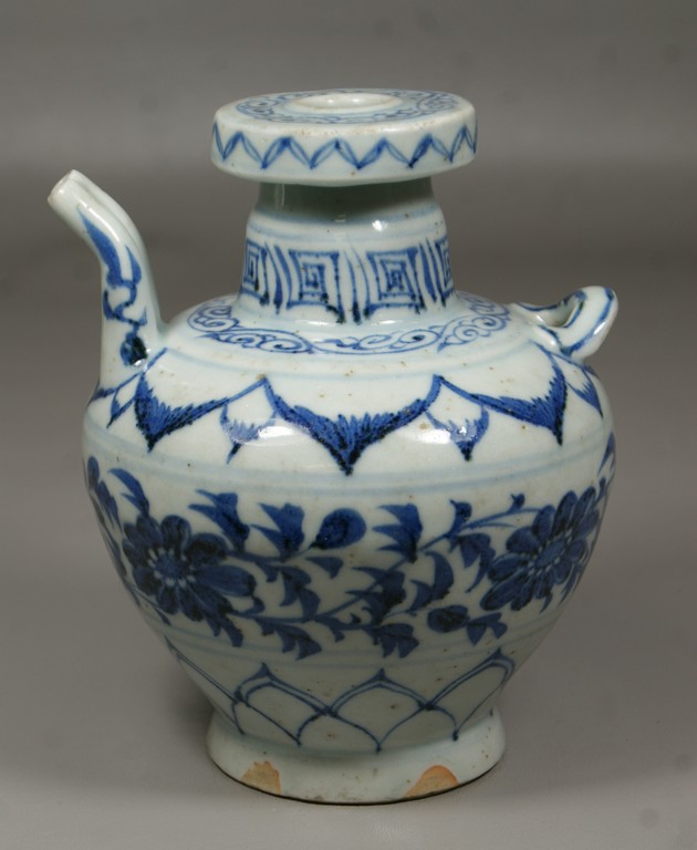 Appraisal: Chinese blue and white porcelain teapot with double spout no