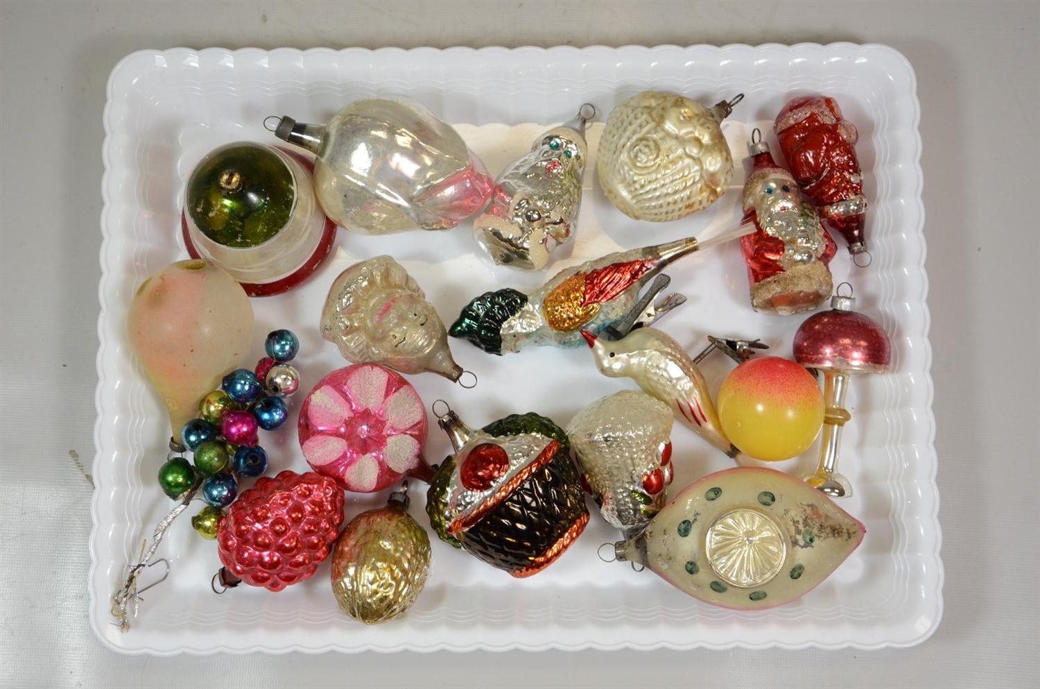 Appraisal: vintage blown glass Christmas ornaments including a red white and