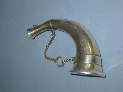 Appraisal: A VICTORIAN VINAIGRETTE modelled as a curved horn the wide