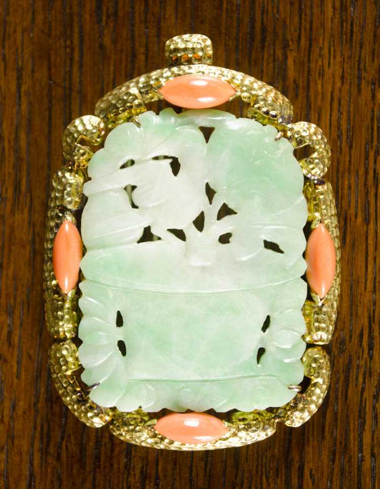 Appraisal: JADE PEARL AND EIGHTEEN KARAT GOLD PENDANT BROOCH with four