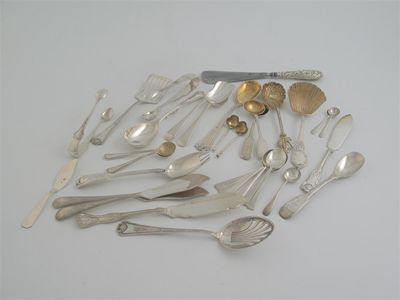 Appraisal: A mixed lot nineteen various condiment and other small spoons