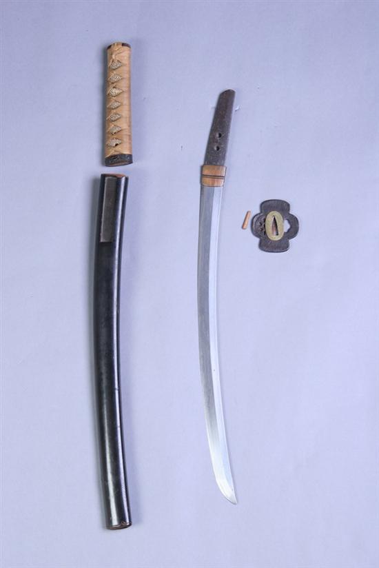 Appraisal: JAPANESE SHORT SWORD WAKIZASHI Koto period Pre Fully mounted no