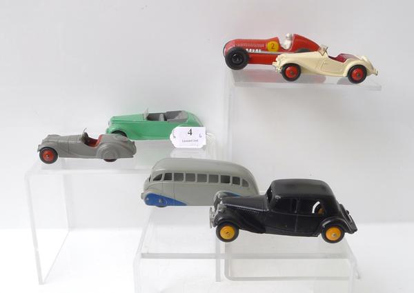 Appraisal: COLLECTION OF UNBOXED DINKY CARS A F G-E COLLECTION OF