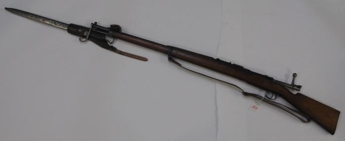 Appraisal: MAUSER CHILENO MODELO BOLT ACTION RIFLE mm Mauser caliber barrel