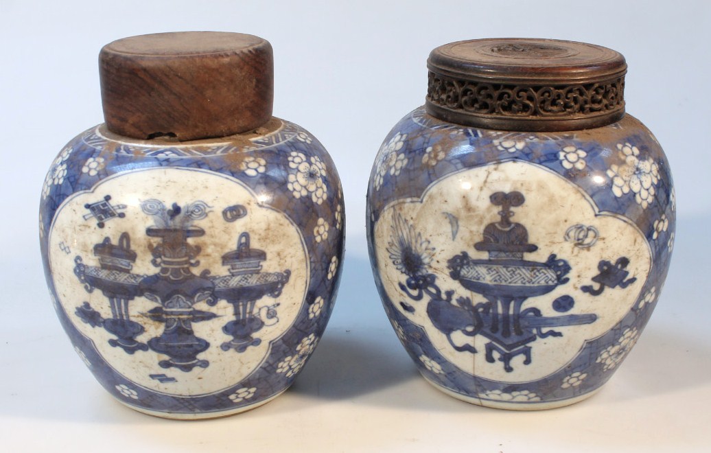 Appraisal: A pair of thC Chinese earthenware blue and white ginger