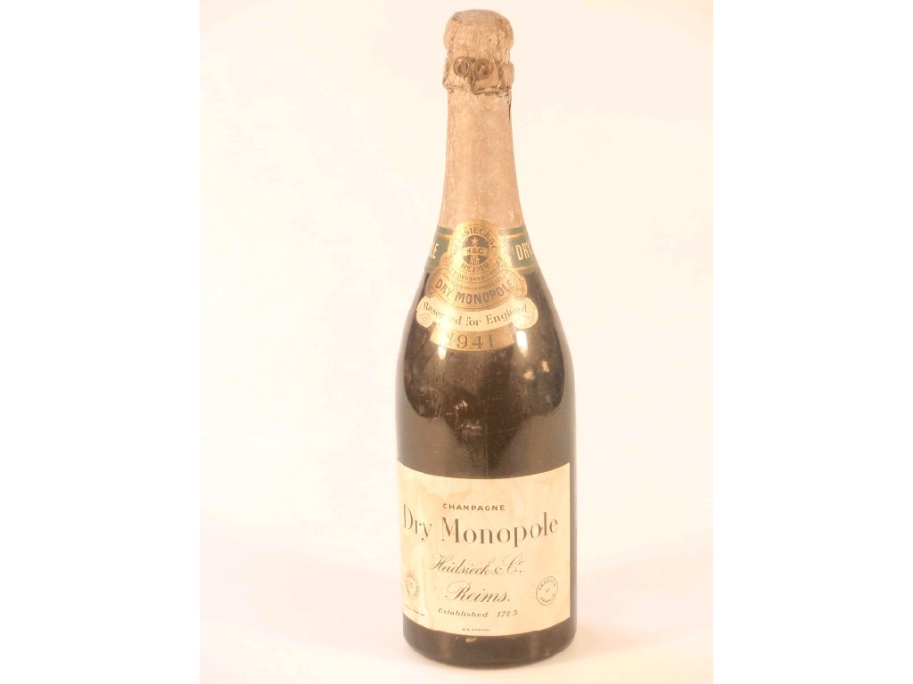 Appraisal: A bottle of Heidsieck Co dry monopole Champagne