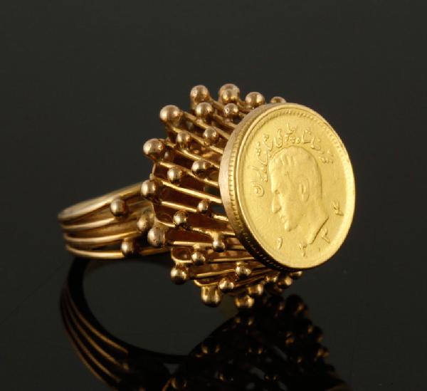 Appraisal: - Ladies' K Gold Coin Ring Ladies' K gold coin