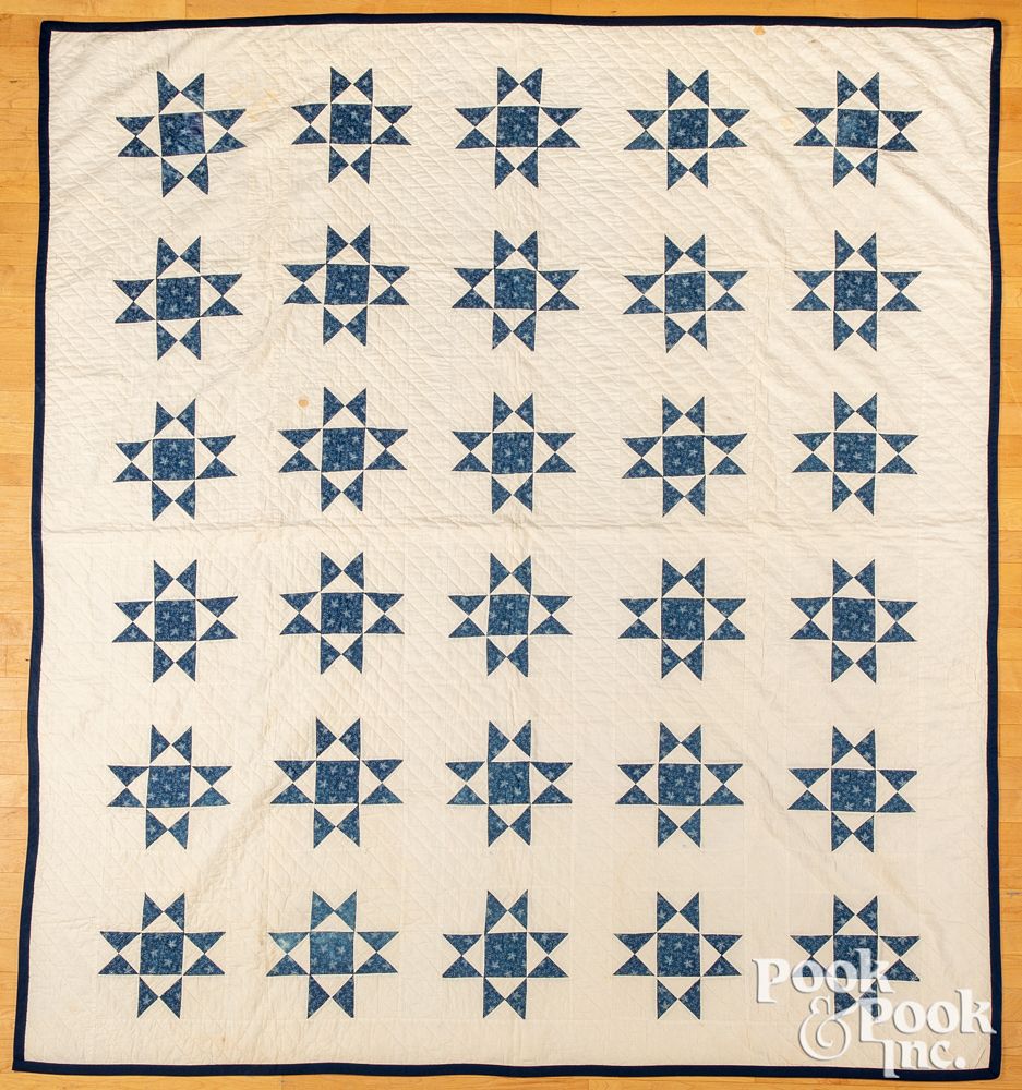 Appraisal: Blue and white pieced quilt early th c Blue and