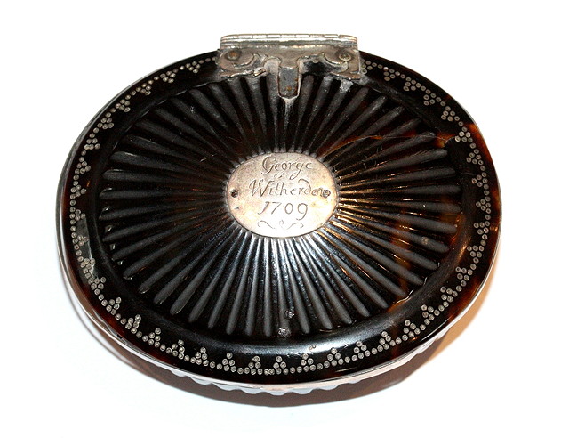 Appraisal: A QUEEN ANNE OVAL TORTOISESHELL SNUFF BOX with radiating fluted