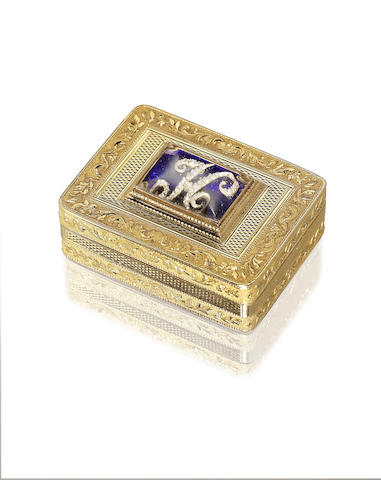 Appraisal: A George III carat gold and diamond-set pill box by