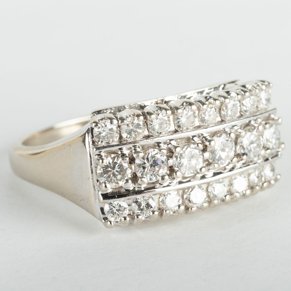 Appraisal: k White Gold and Diamond Ring k White Gold and