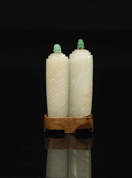 Appraisal: A white nephrite jade snuff bottle th th Century Of