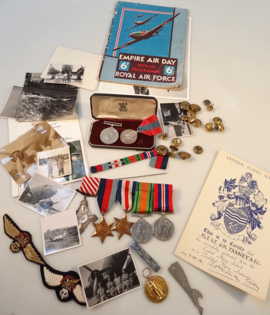 Appraisal: A collection of WWII medals and ephemera to include GR