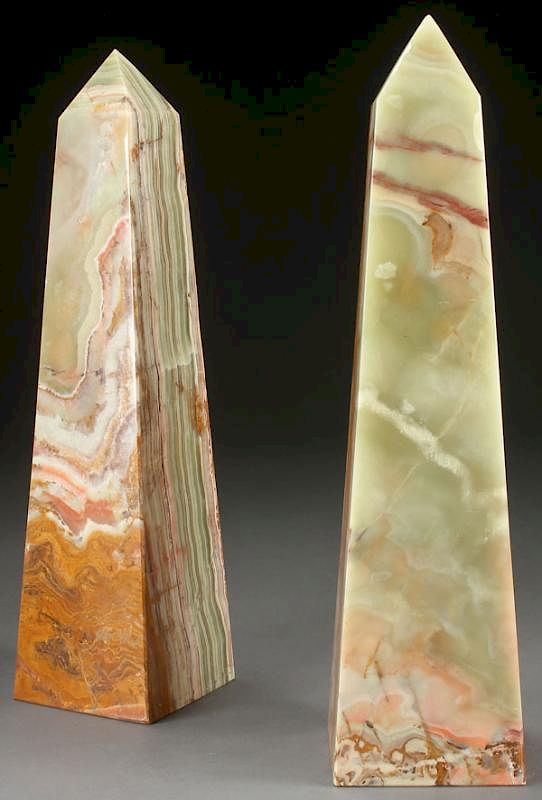 Appraisal: A PAIR OF ONYX OBELISKS A PAIR OF ONYX OBELISKS