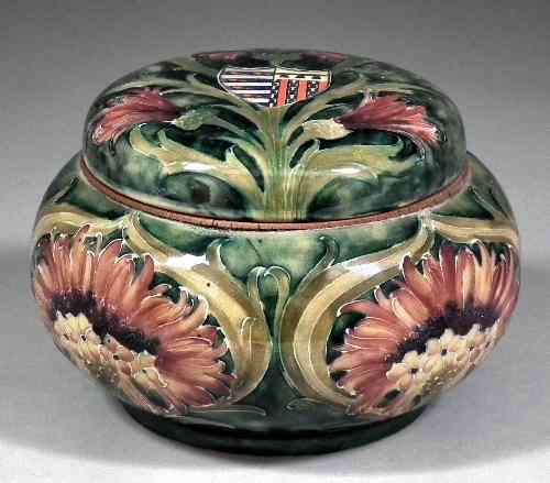 Appraisal: A MacIntyre Moorcroft ''Florian'' ware pottery ''Brown Chrysanthemum'' design bulbous