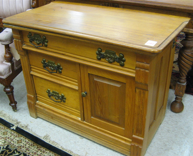 Appraisal: LATE VICTORIAN COMMODE American c having a rectangular wood top