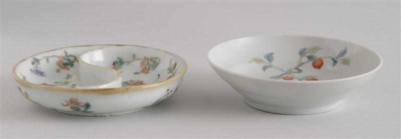 Appraisal: CHINESE FAMILLE ROSE PORCELAIN DISH With ''ying yang'' divider decorated