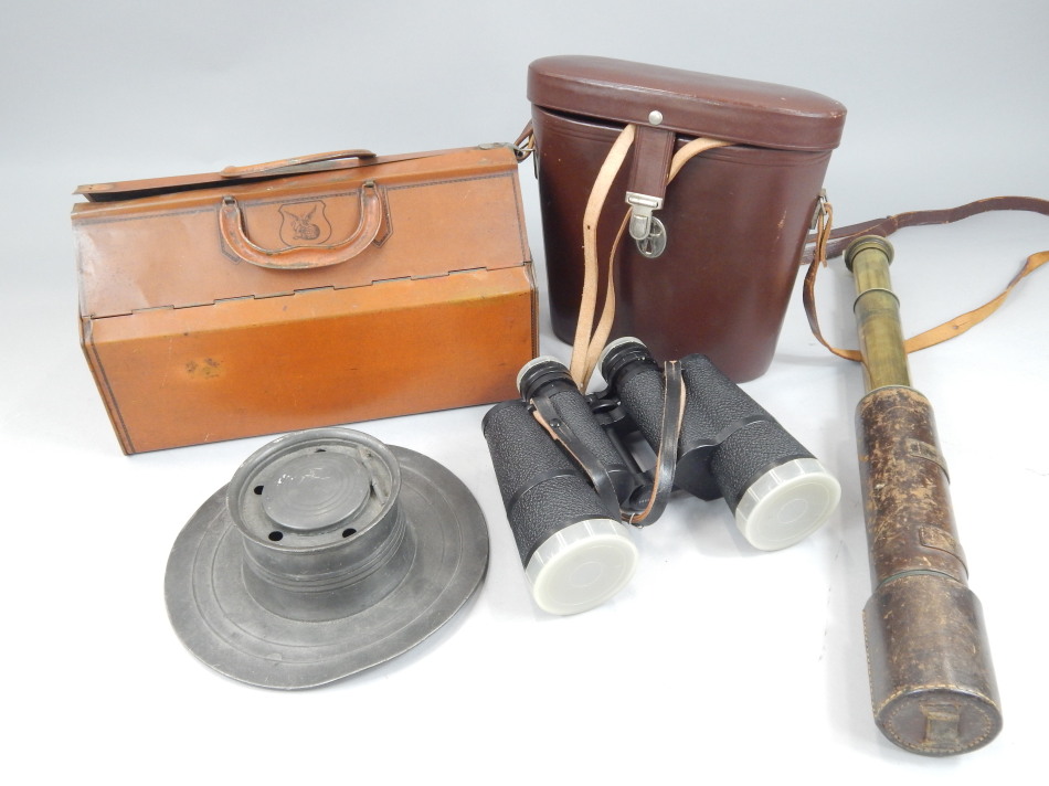 Appraisal: A collection of items to include a brass and leather