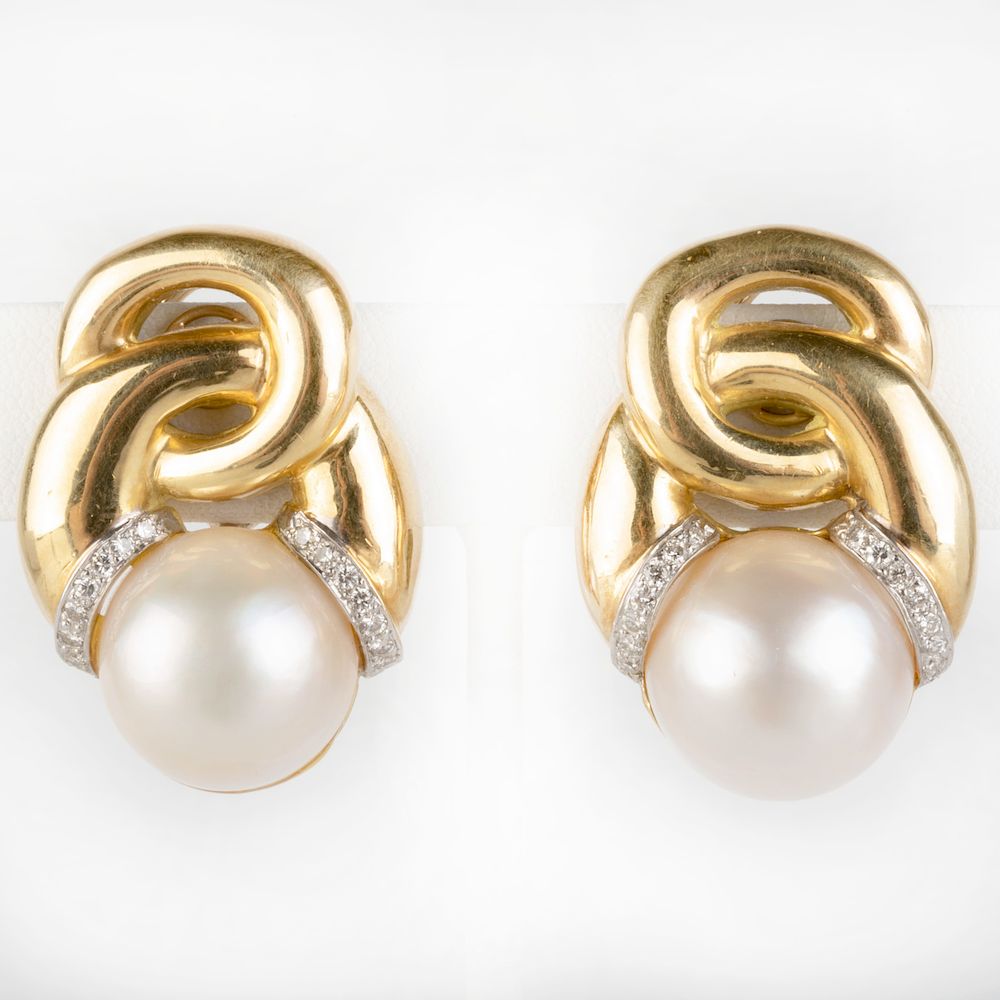 Appraisal: Pair of k Gold Diamond and Mobe Pearl Earclips Unmarked