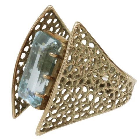 Appraisal: Estate kt yellow gold cocktail ring emerald-cut aquamarine approx cts