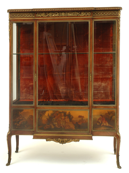 Appraisal: A FINE QUALITY LOUIS XVI STYLE GILT METAL MOUNTED VITRINE