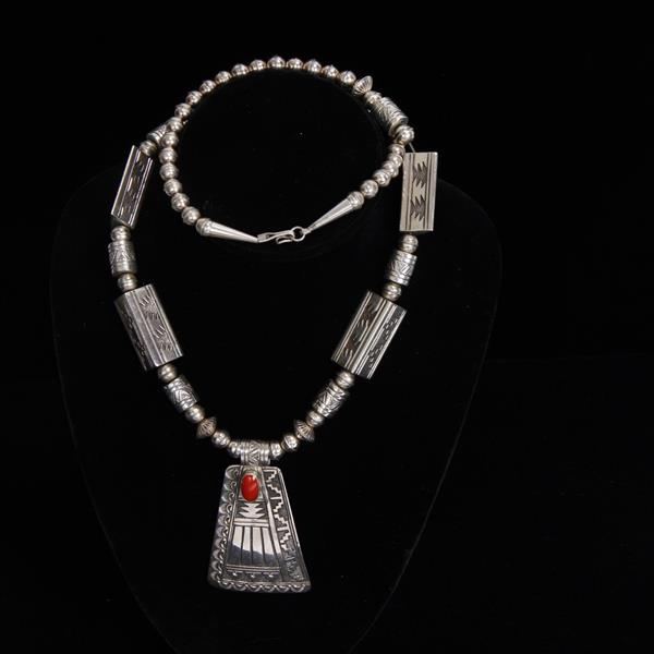 Appraisal: R Wylie Vintage Navajo Sterling Silver Native American Indian Necklace