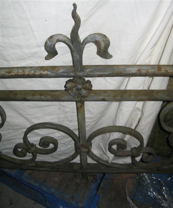 Appraisal: Section of cast iron fence railing with scrolled decoration h