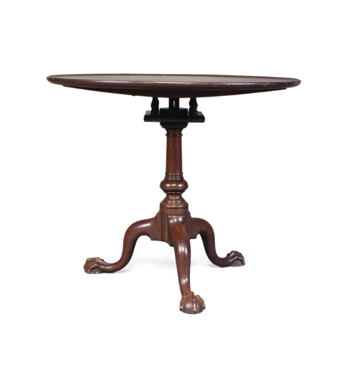 Appraisal: PHILADELPHIA CHIPPENDALE MAHOGANY TILT-TOP TEA TABLE The circular dish-top tilting