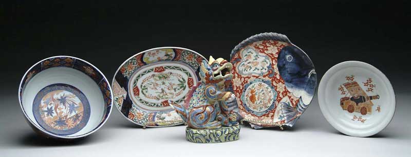 Appraisal: FIVE PIECES OF ORIENTAL PORCELAIN Lot includes - h x