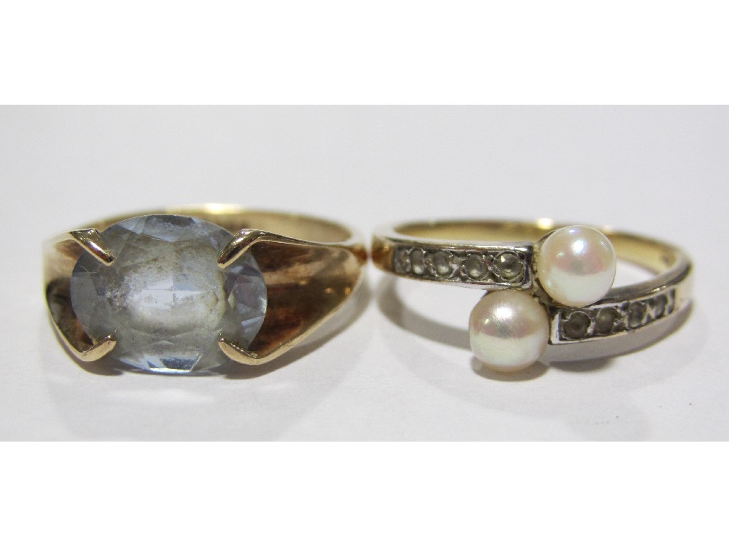 Appraisal: Lot comprising a ct gold blue topaz single stone ring