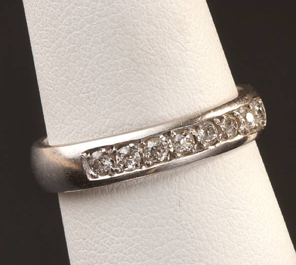 Appraisal: A diamond and platinum band