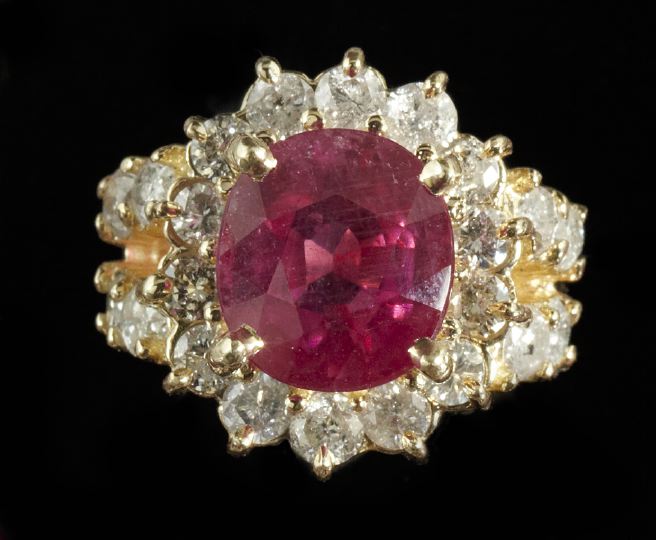 Appraisal: Good Fourteen-Karat Yellow Gold Ruby and Diamond Lady's Dinner Ring