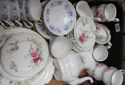 Appraisal: A collection of pottery to include Royal Albert memories tea