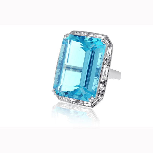 Appraisal: Estate platinum aquamarine diamond ring The ring features one emerald