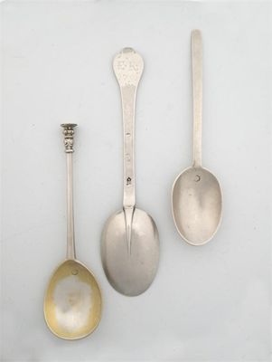 Appraisal: A James I seal top spoon traces of gilding makers