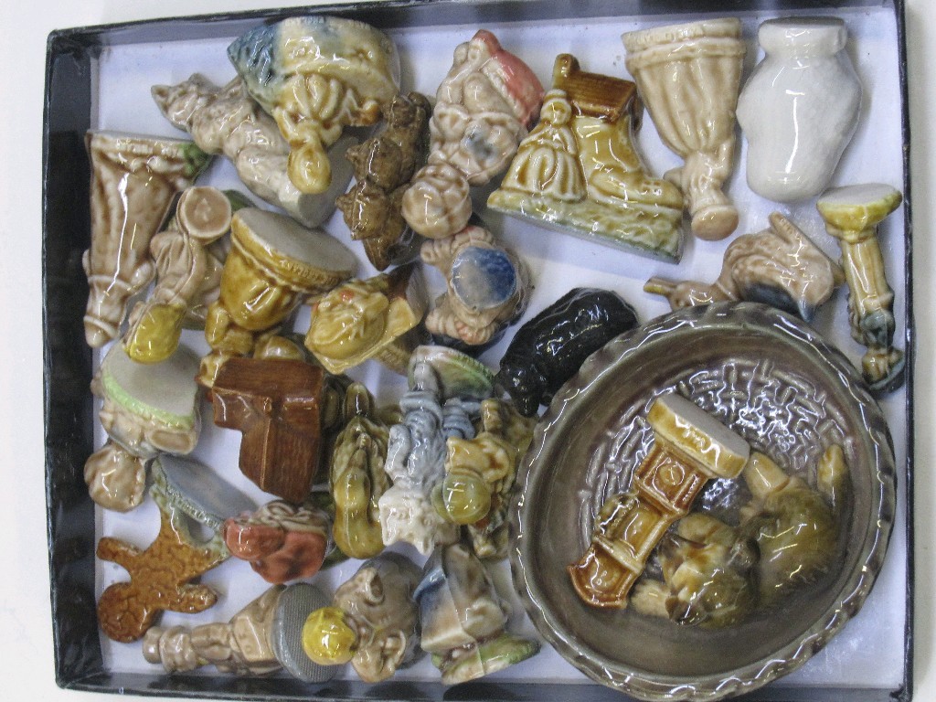 Appraisal: Twenty six approx Wade whimsies to include nursery rhyme figures