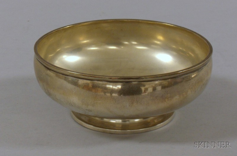 Appraisal: La Pierre Mfg Co Sterling Serving Bowl footed with folded